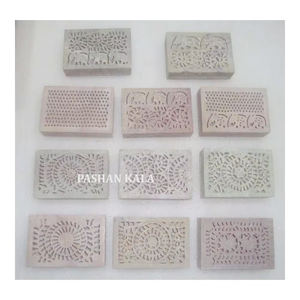 Fabricant indien et prix de gros Boîtes à bijoux en stéatite naturelle de conception différente utilisées à des fins de cadeaux d'affaires - Product Image 1