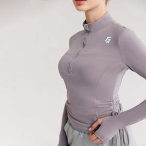 Top Deportivo Corto Color Gris Cumbre - Product Image 5