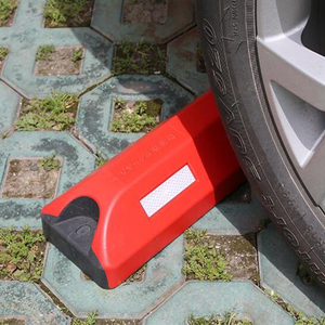 560mm lề đường xe đậu xe cao su đậu xe Stopper đường bánh xe Stopper bãi đậu xe lề đường khối PVC bánh xe Stopper với phản xạ - Product Image 4