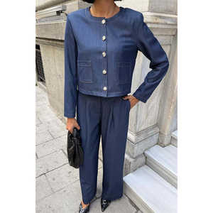 Conjunto de Traje para Mujer Nikol 10237 con Detalles de Costura Elegantes y Pantalones Palazzo - Product Image 1