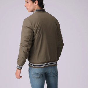 Venta al por mayor Varsity Jacket Alta calidad Personalizado Otoño Invierno Hombres Chaquetas Casual Hombres Bomber Varsity Jacket en paracaídas Material - Product Image 6