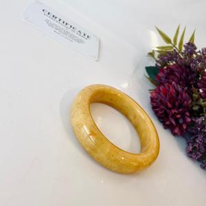 Bracelet jonc, 56 mm, Ambre Jaune de la Baltique, Bijoux fabriqués en Pologne ; Jonc en ambre pour femme, jonc jaune naturel - Product Image 1