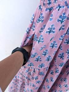 Robe imprimée à la main Robe d'été en coton Imprimé floral Fait à la main Fabriqué en Inde Robe en coton imprimé à la main - Product Image 5