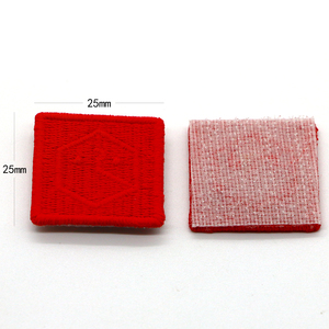 ป้ายที่กำหนดเองความหนาแน่นสูงแผ่นปักรีดบนผ้าแท็กยี่ห้อแบบกำหนดเองสำหรับเครื่องประดับถุงเสื้อผ้า - Product Image 4