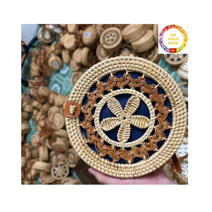 Bolso de mimbre redondo vintage Bolso de hombro de paja hecho a mano Bolso de mano tejido para moda de verano - Product Image 3