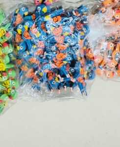 Personalizada pintada a mano de madera pequeña mini loro tema cuentas ideales para su uso como decoración del hogar y para la joyería - Product Image 2