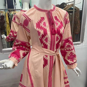 ชุดเดรสยาวสไตล์ลำลองแบบยูเครน ปักลายสีส้ม แขนสั้น ผ้าฝ้ายทอ 100% ปักด้วยเครื่องจักร ซักได้ - Product Image 1