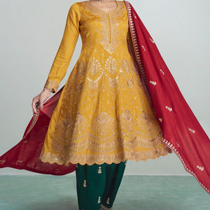 งานแต่งงานและงานปาร์ตี้ผ้าตาข่ายรูปผีเสื้ออย่างหนักลาย salwar Kameez พร้อมด้วยการปักและเขียนโค้ดใส่ทำงานผู้หญิงอัตราขายส่ง - Product Image 3