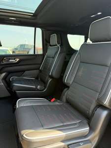 GMC Yukon XL AT4 Ultimate 2025 Limpio - Product Image 3