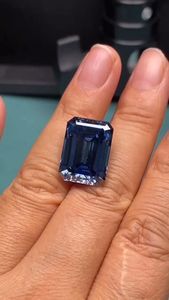 Moissanite de laboratoire de qualité D, taille émeraude, 1 carat, bleu, VVS1, avec jeu de couleurs, vente en gros |   Pierre pour la fabrication de bijoux 7 mm x 5 mm - Product Image 4