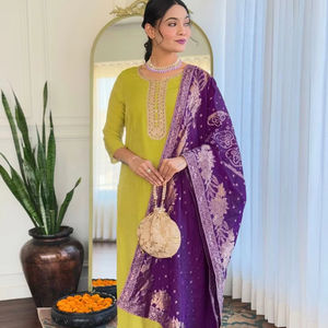 Blissful Pure Viscose Silk Impresión digital Colecciones de trajes Exclusivo Nuevo lanzamiento Pakistani Salwar Dress Henixa Creation Parties - Product Image 1