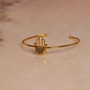 Silverings Pulsera Ajustable de Plata de Ley 925 con Hamsa de la Suerte y Labradorita Dorada con Engaste de Bisel, Regalo - Product Image 1