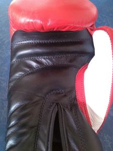 Guantes de boxeo de cuero unisex de 14oz con empuñaduras tamaños que van de 08oz a 16 oz para entrenamiento de gimnasia en artes marciales - Product Image 6