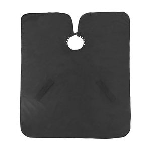 Vente en gros de capes de barbier personnalisées avec cou réglable, nylon de haute qualité, bonnet de coupe de cheveux professionnel imperméable et au design unique - Product Image 5
