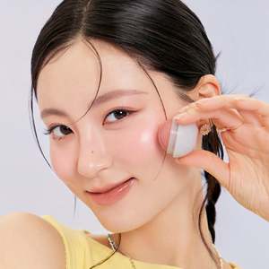 For Rom&nd Zo&Friends Juicy Roll Cheek & Puff Set Cream Face Brightening Feature - Product Image 4