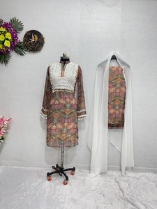 Nuevo diseñador Party Wear Top de satén con impresión digital Dupatta - Product Image 3