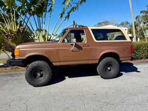 FORD BRONCO EDDIE BAUER USADO DE 1987 CON VOLANTE A LA IZQUIERDA/DERECHA - Product Image 2