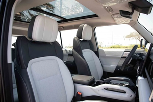 รถใหม่เอี่ยม ไมล์ 0 กม./ชม. ราคาคุ้มค่า สีดำ ปี 2024 เชอร์รี่ iCar 03 V3 สมรรถนะสูง ขับเคลื่อน 4 ล้อ กล้อง 360 องศา รถยนต์ไฟฟ้าสุดหรู - Product Image 3