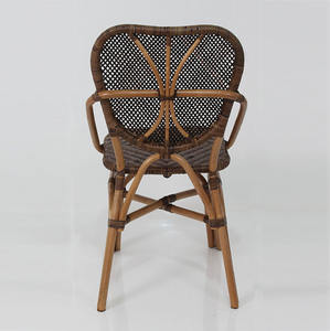 Chaise de salle à manger en rotin brun tressé à la main, minimaliste, écologique, durable, pour salon, cuisine, intérieur, extérieur, terrasse - Product Image 4