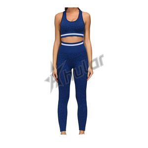 Ensembles de vêtements de sport durables pour femmes Leggings de sport brodés et hauts courts à motif solide tissu à tricoter pour l'entraînement de yoga - Product Image 5