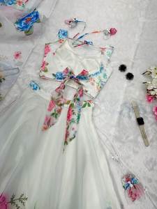 แท้ Kodi และลำดับการเย็บร้อยคอลเลกชันเจ้าสาว choli ลายดอกไม้สีขาวสำหรับงานปาร์ตี้ lehenga choli - Product Image 3