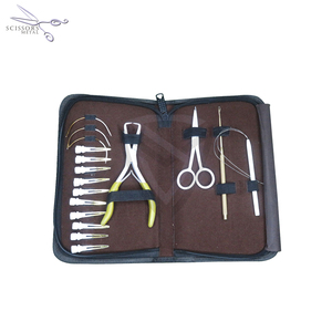 Kit d'outils de pose d'extensions capillaires personnalisé de haute qualité, comprenant ciseaux, pinces et outil de bouclage avec clips, idéal pour les salons de coiffure – Excellent rapport qualité-prix - Product Image 1