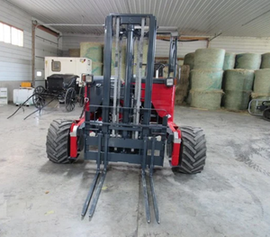 Oferta Exclusiva de Subasta para Montacargas Montados en Camión M55 2014 con Capacidad de Carga de 5500 Libras - Product Image 2