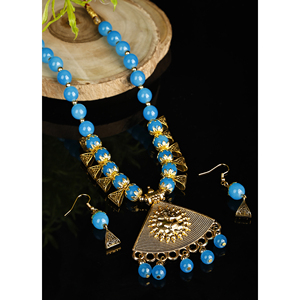 Triangle Ganesh oxydé bleu ciel # # # #   Triangle Ganesh en alliage oxydé bleu ciel, réédition # # # #   Alliage fabriqué "New Title Alloy" - Product Image 1