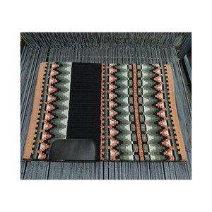 Tapis de selle de style occidental de haute qualité laine de Nouvelle-Zélande coquille en cuir de fourrure multicolore avec conception de tissu de doublure de vente chaude - Product Image 3