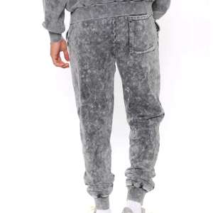 Survêtement de gym personnalisé de haute qualité avec capuche respirante pour hommes Motif solide le plus demandé prix de gros Logo personnalisé - Product Image 2