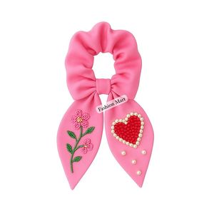 Scrunchie fait main pour la Saint-Valentin avec des perles, motif floral et cœur, nœud rose, accessoire pour cheveux - Product Image 5