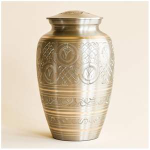โกศทองเหลืองสำหรับผู้ใหญ่แบบพรีเมี่ยมสำหรับขี้เถ้าที่ออกแบบมาสำหรับงานศพที่ยาวนานและของที่ระลึกของครอบครัว - Product Image 1