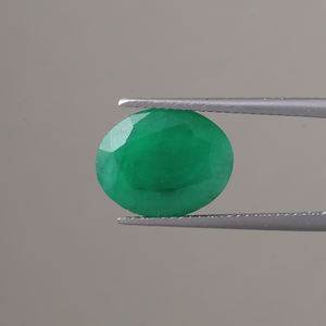 Vente en gros d'émeraude verte naturelle certifiée IGI, pierre libre de 5,66 carats, taille ovale 14x11,5 mm, qualité excellente, cirage/entretien Panna, bijoux - Product Image 1