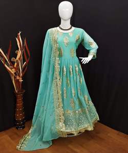 Fashion Fusion: estilo pakistaní Salwar Kameez: fusión de estilos tradicionales y modernos, creando una moda elegante y elegante - Product Image 3