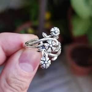 Navya Craft Handmade 925 Sterling Silver Floral Ring for Christmas Anniversary Valentine's Day Gift for Women <b>Wife</b> Mother - Product Image 2