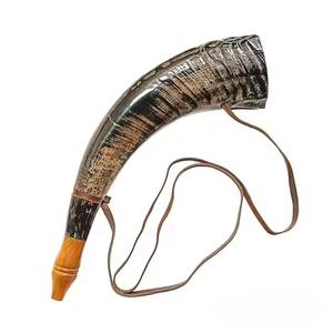 Corne à souffler viking artisanale en corne de vache et de bœuf naturelle, design simple de trompette avec motifs nordiques en agate - Product Image 4