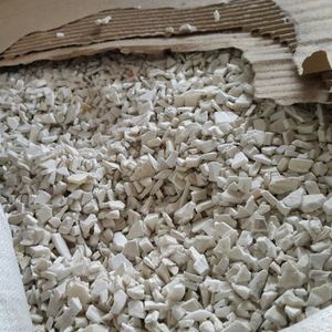 เศษท่อพีวีซีคุณภาพสูง ผ่านกระบวนการรีกรินด์ สำหรับงานอุตสาหกรรม สีขาวเทา ขนาด 8-18 มม. ปรับแต่งขนาดได้ ผลิตในเยอรมนี หลากหลายรูปแบบ - Product Image 6