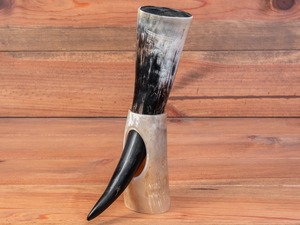 Ágata hecha a mano India Exquisito cuerno para beber pulido con soporte Accesorio único de estilo animal náutico para sus bebidas - Product Image 6