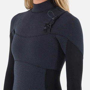 Maillot de bain unisexe de tous les jours avec matériau léger à séchage rapide parfait pour les vacances d'été et l'eau à la piscine - Product Image 4