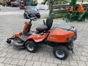 Tondeuse autoportée diesel Husqvarna R216TC de qualité supérieure avec moteur Kubota, transmission intégrale et plateau frontal commercial, à vendre - Product Image 5