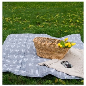 Alfombra de pícnic 100% algodón puro con diseño personalizado, manta ligera para exteriores, a prueba de arena, impermeable, para acampar, hecha en la India - Product Image 1