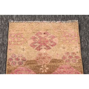 Alfombra de 1.7x7.8 pies, Alfombra Turca Herki, Alfombra Geométrica Marrón Vintage - Product Image 2