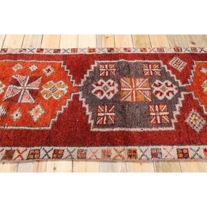 Tapis turc vintage 3,2x10,9 pi (98x333 cm), tapis Herki géométrique orange - Product Image 3