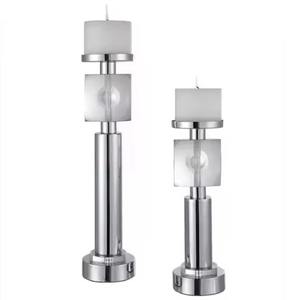 Candelabro de Metal Hecho a Mano para Decoración Navideña y de Pascua - Product Image 1