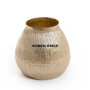 Vase à fleurs rond décoratif plaqué or Pot de fleurs de designer fait à la main Taille personnalisée Porte-fleurs en gros - Product Image 5