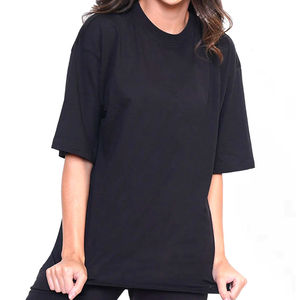 เสื้อยืดผู้หญิงทรงหลวมขนาดใหญ่ สกรีนโลโก้ตามสั่ง ขายส่ง สีขาว ผ้าถัก คอวี สวมใส่สบาย ยั่งยืน ผลิตจากผ้าฝ้ายออร์แกนิค 100% สไตล์สตรีทแวร์ - Product Image 1