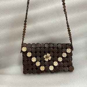 Sacs en coquille de noix de coco faits à la main/sac en noix de coco pour dames/sacs DESIGN fournisseur écologique au VIETNAM - Product Image 3