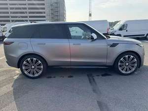 Land Rover Range Rover 2023 d'occasion en excellent état - Product Image 4