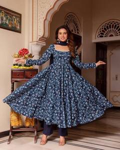 Robe de travail élégante bleue pour femmes, brodée en soie Dupatta Anarkali Salwar pour les mariages, vêtements indiens pakistanais pour - Product Image 3