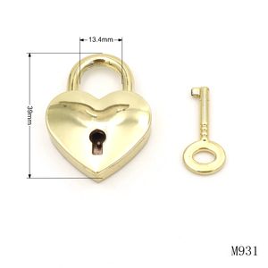 Venta al por mayor de candado de amor en forma de corazón pequeño vintage dorado antiguo de aleación de zinc con logotipo personalizado con llave - Product Image 4